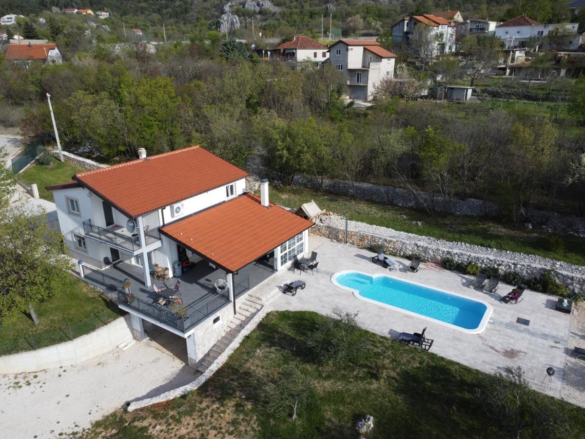 Jakov I Filip Imotski Bagian luar foto